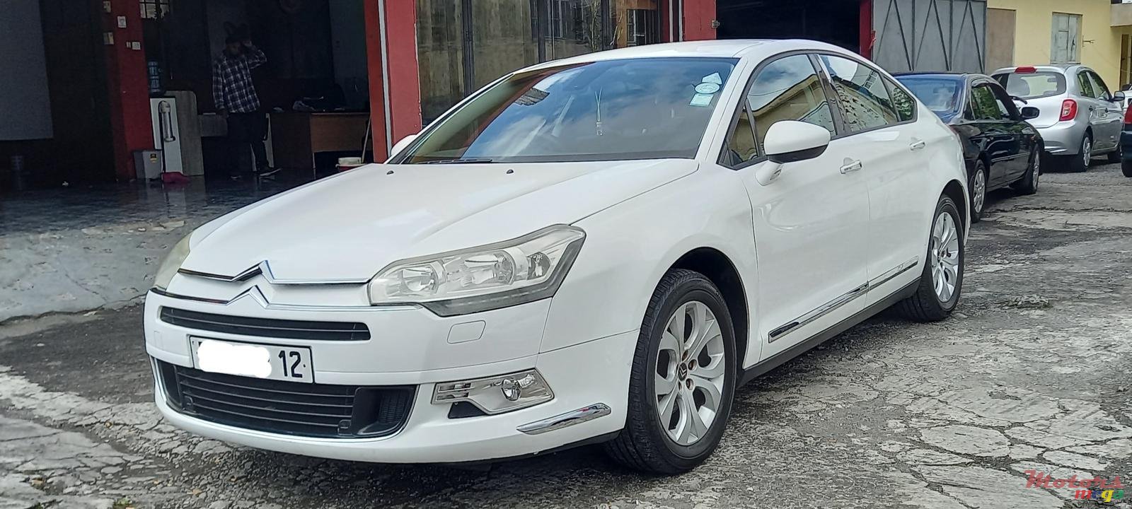 2012' Citroen C5 photo #2