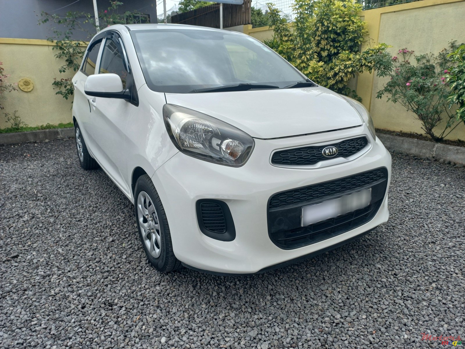 2017' Kia Picanto MANUAL photo #7