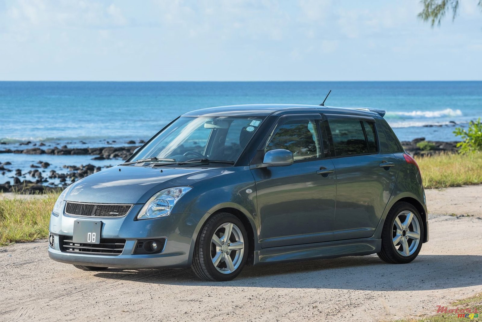2008' Suzuki Swift DBA-ZC11S photo #1