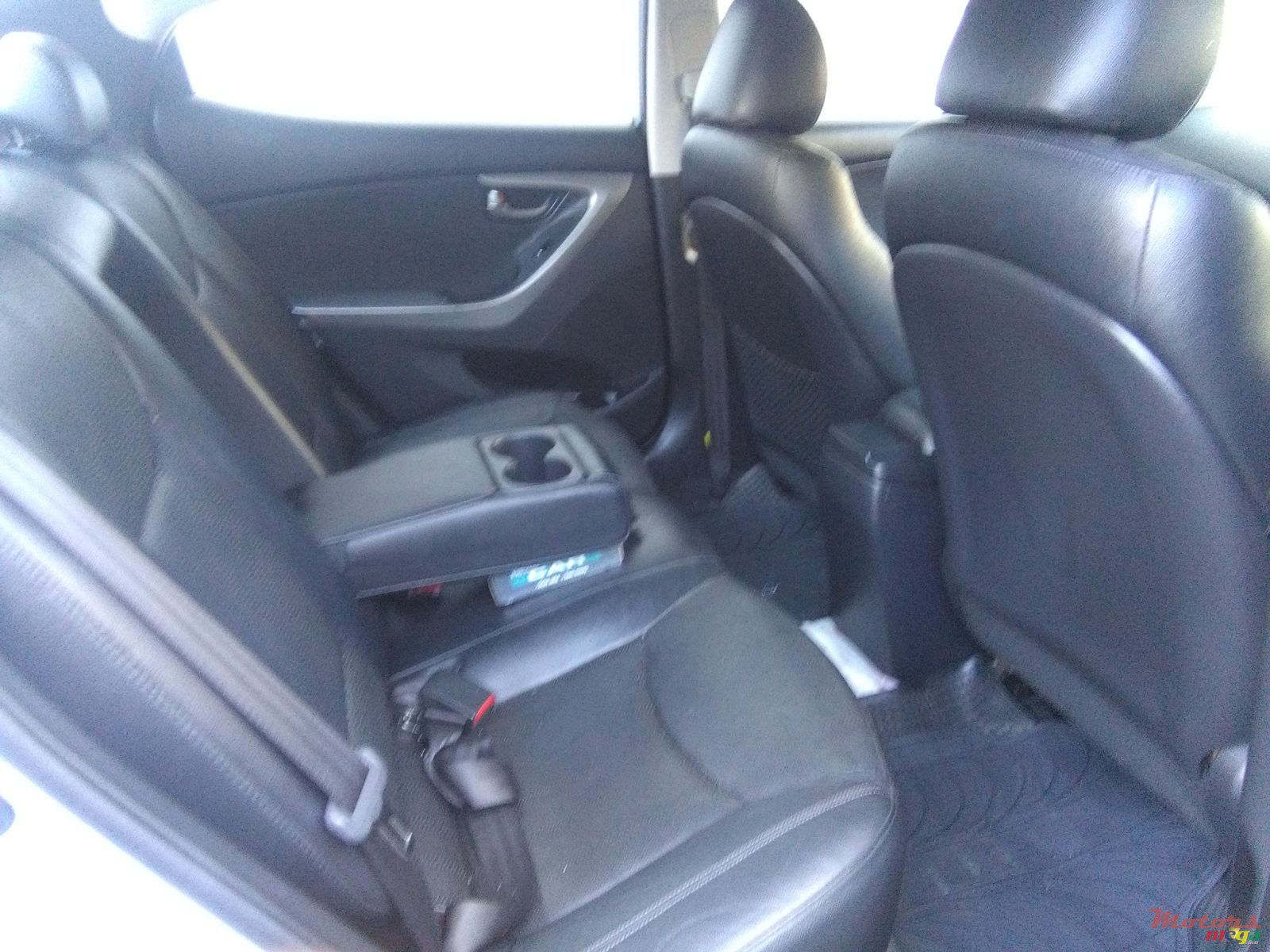 2013' Hyundai Elantra photo #6