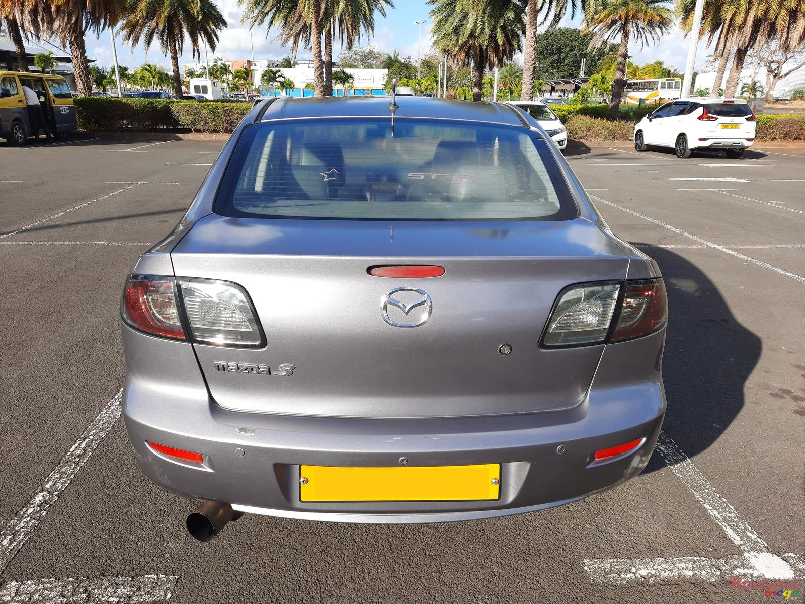 2004' Mazda 3 photo #7