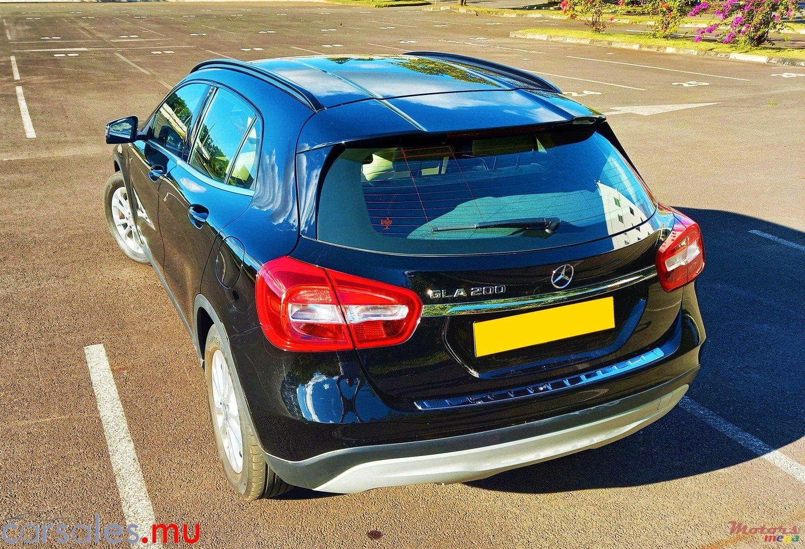 2016' Mercedes-Benz GLA-Class 200 Style photo #3