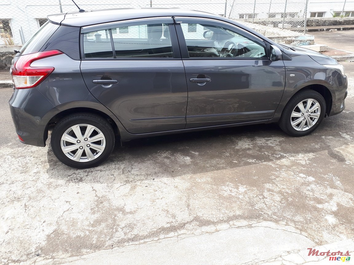 2017' Toyota Yaris None photo #4