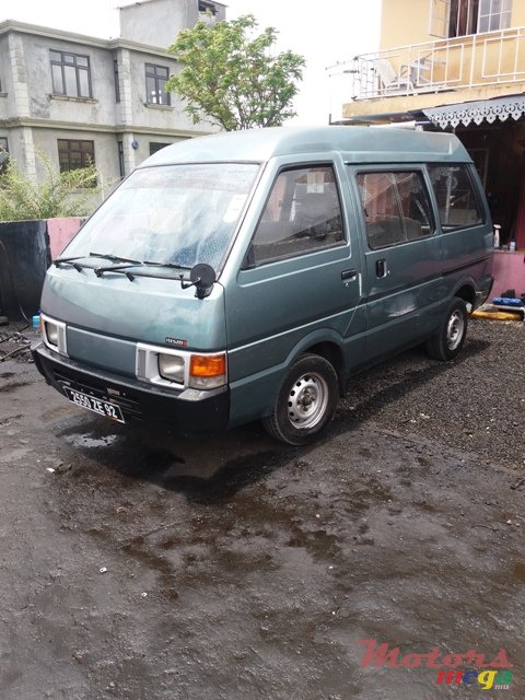 1992' Nissan Vanette pass photo #1