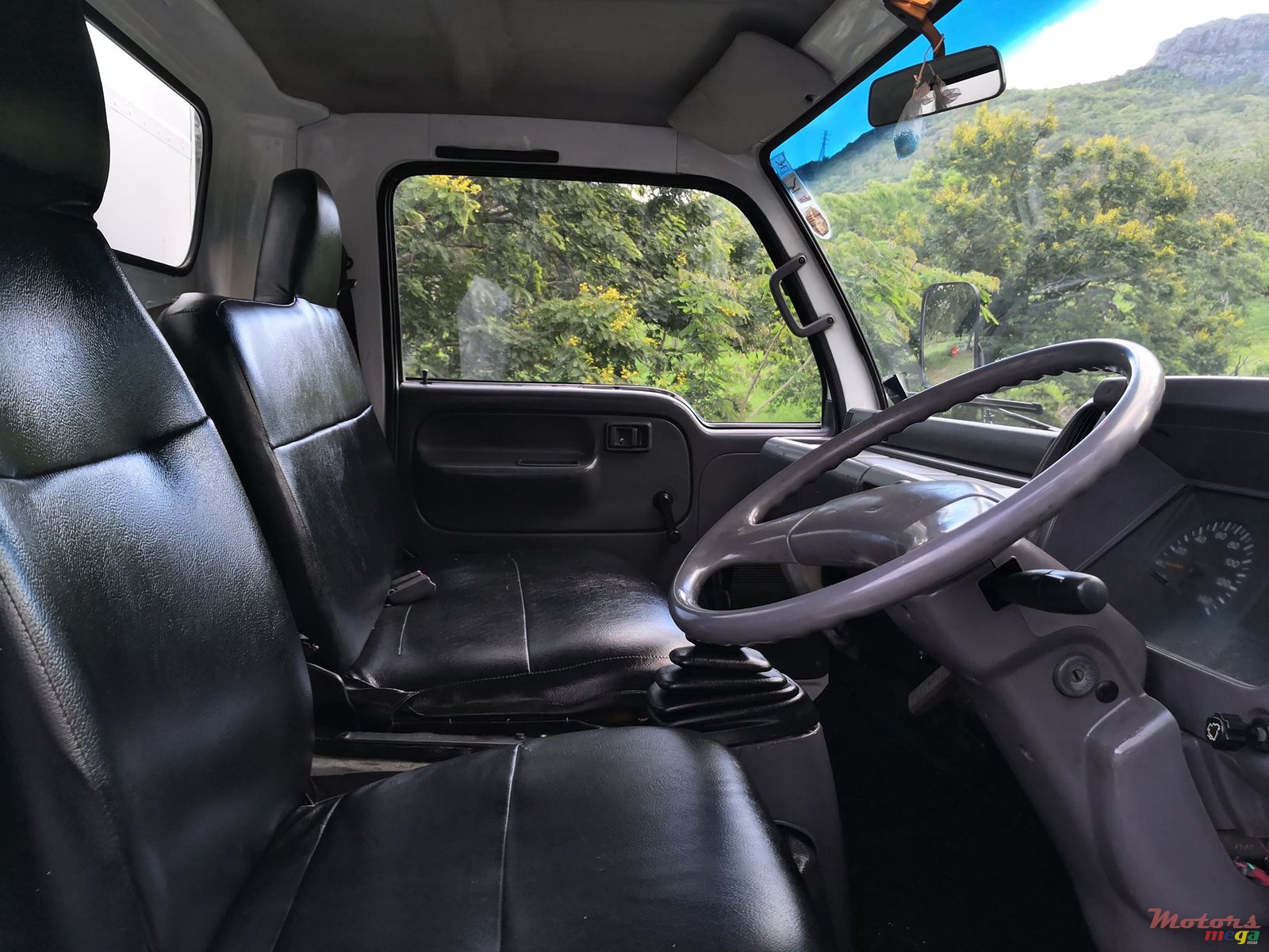 2005' Nissan 350Z photo #3