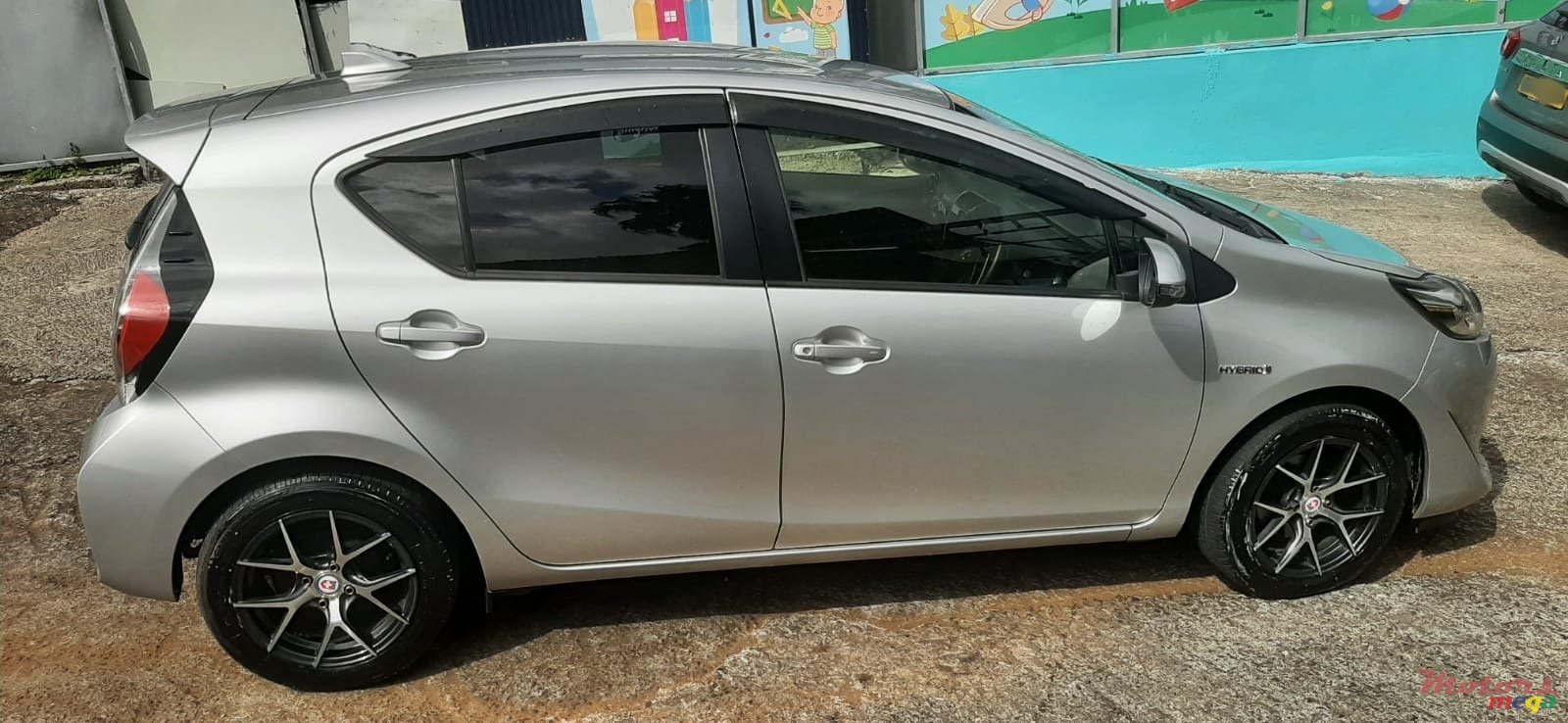 2019' Toyota Aqua photo #1