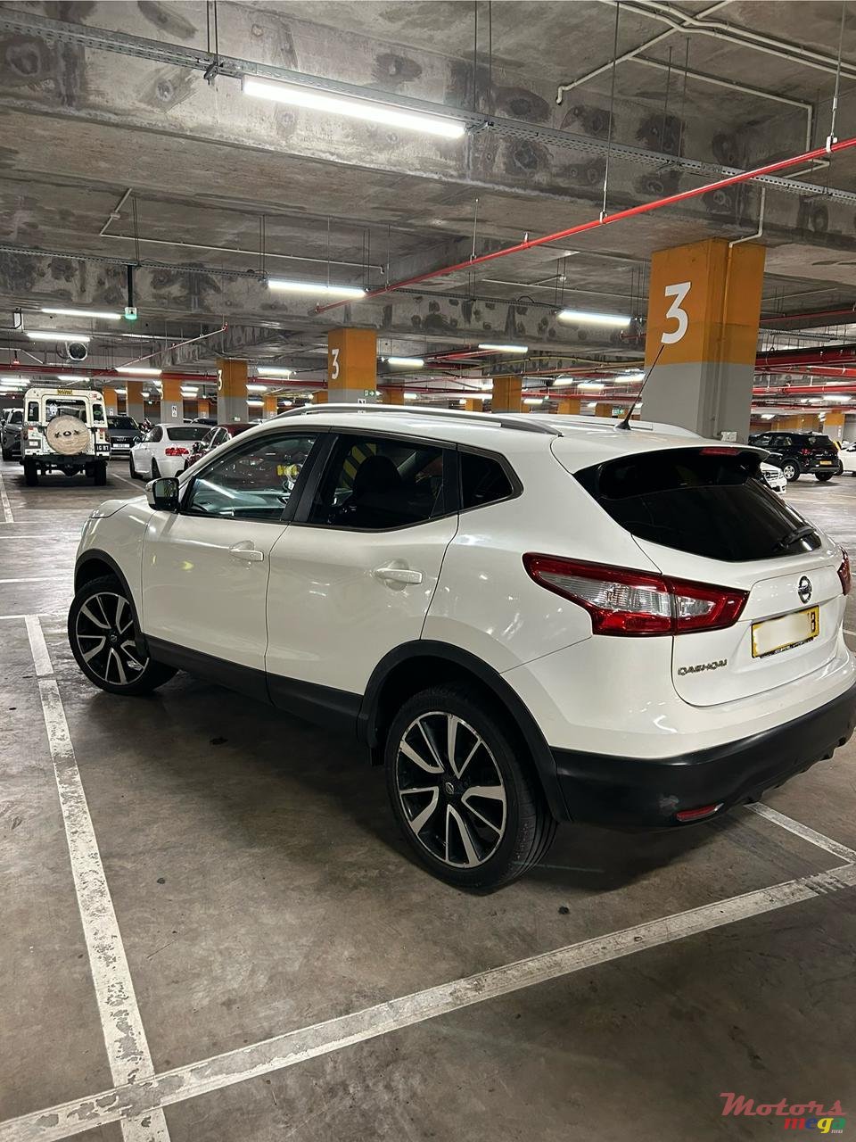 2018' Nissan photo #2