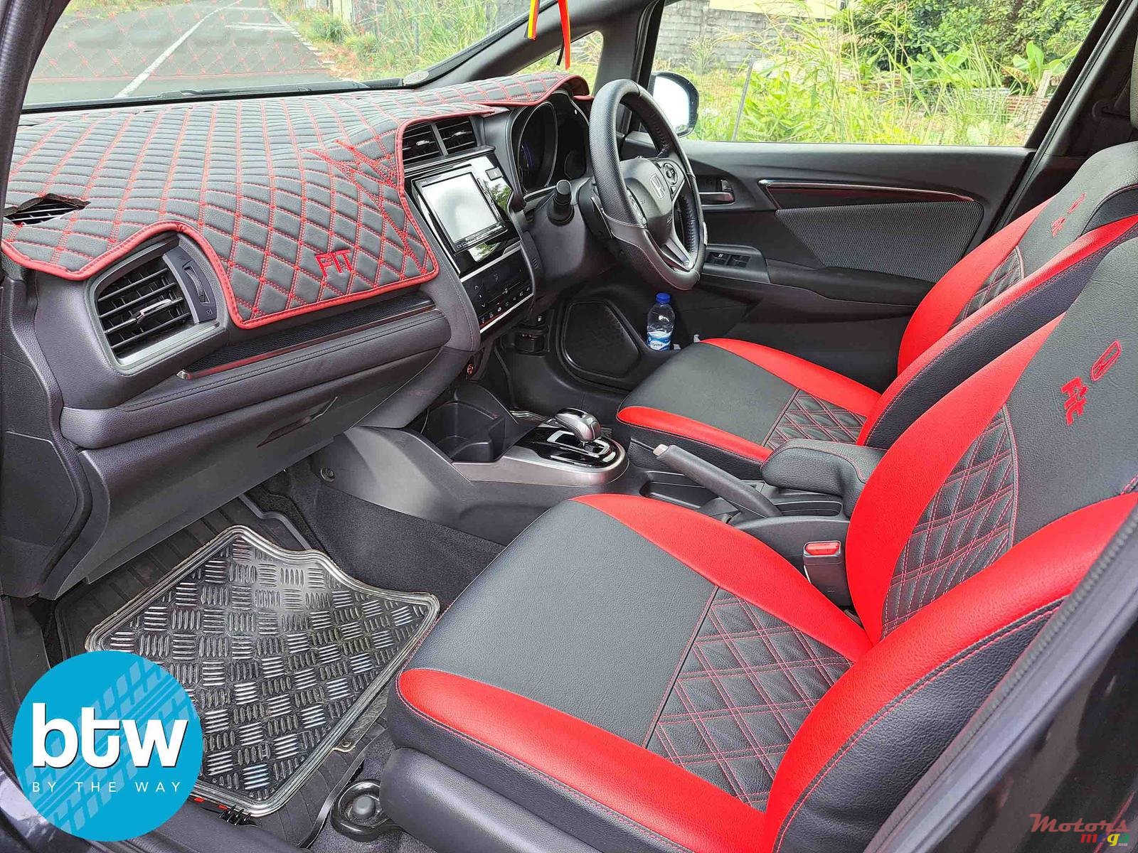 2018' Honda Fit photo #5