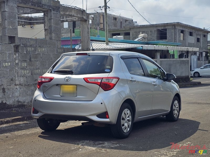 2018' Toyota Vitz photo #3