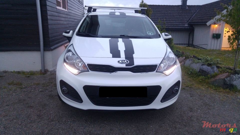 2012' Kia Rio Exclusive EcoDynamics 2012 photo #1