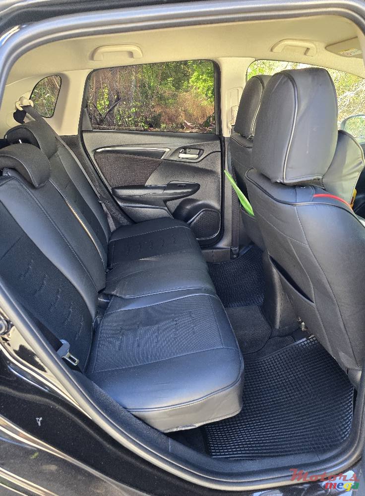 2016' Honda Fit photo #1