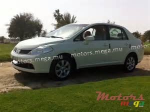 2005' Nissan Tiida photo #1