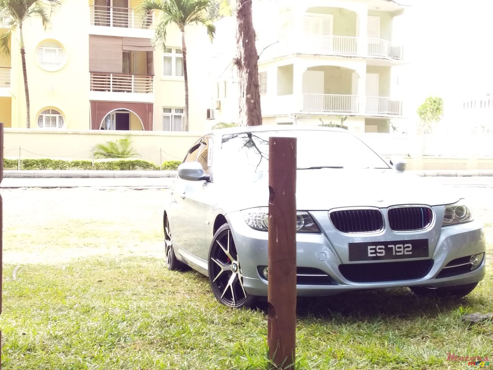 2008' BMW 3 Series photo #2