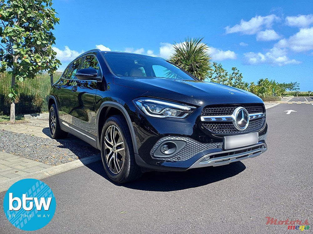 2022' Mercedes-Benz GLA 180 Progressive Plus photo #1