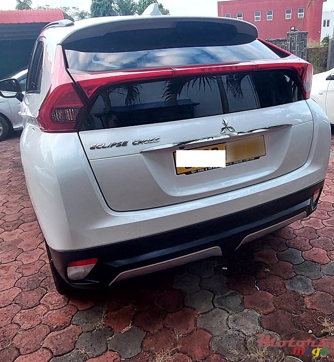 2019' Mitsubishi Eclipse Cross photo #4