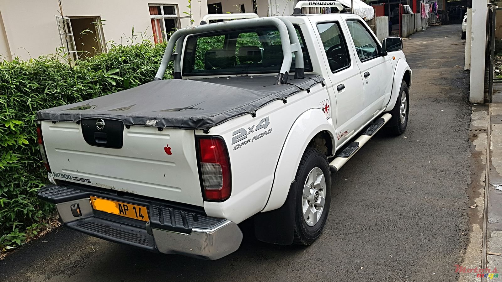 2014' Nissan NP300 Hardbody photo #4