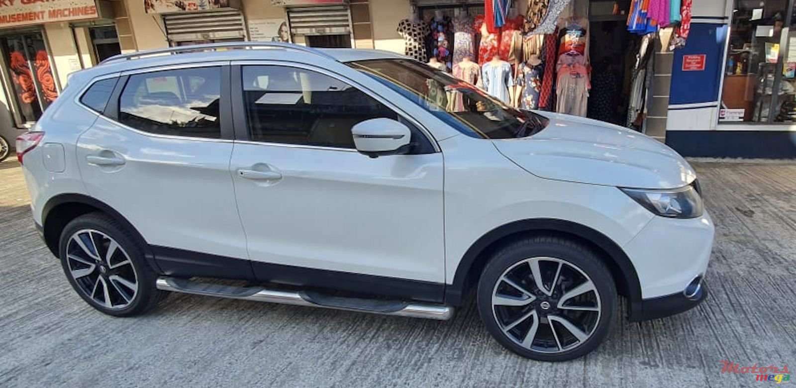 2016' Nissan Qashqai Full Option photo #4