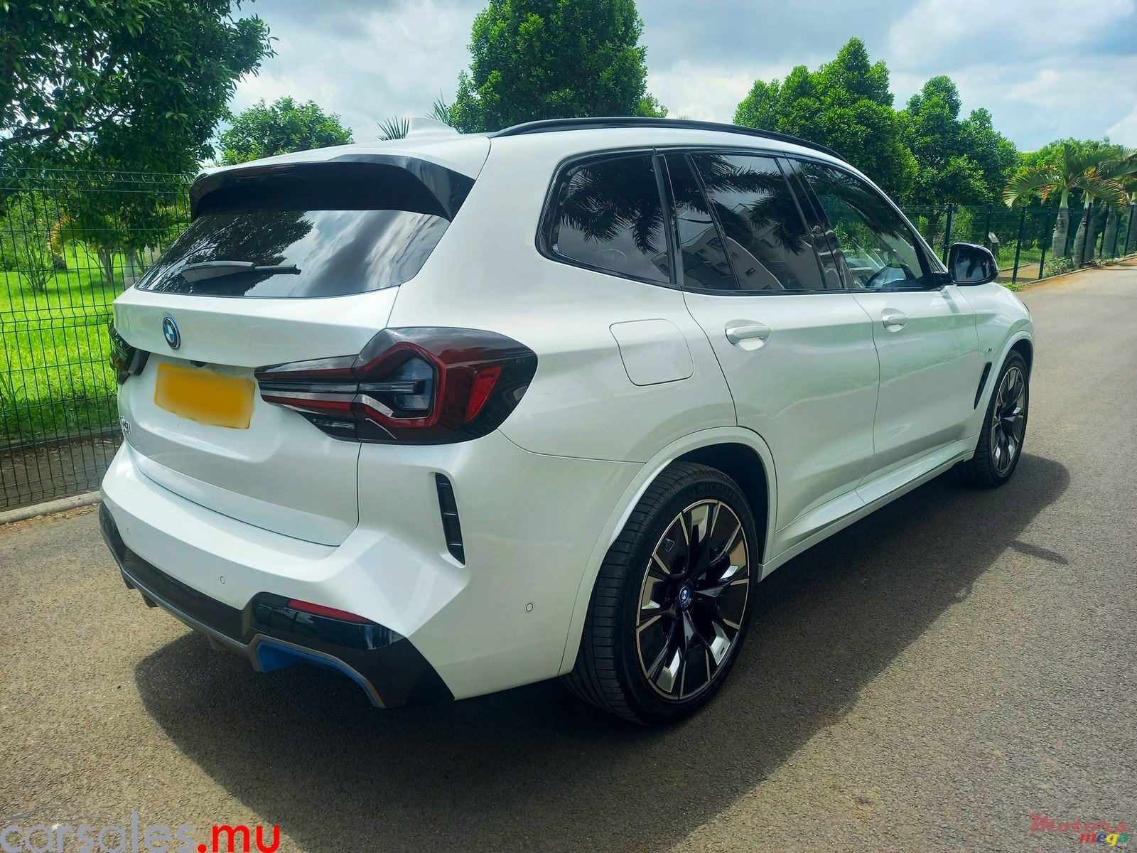 2023' BMW iX3 M Sport 210Kw photo #4