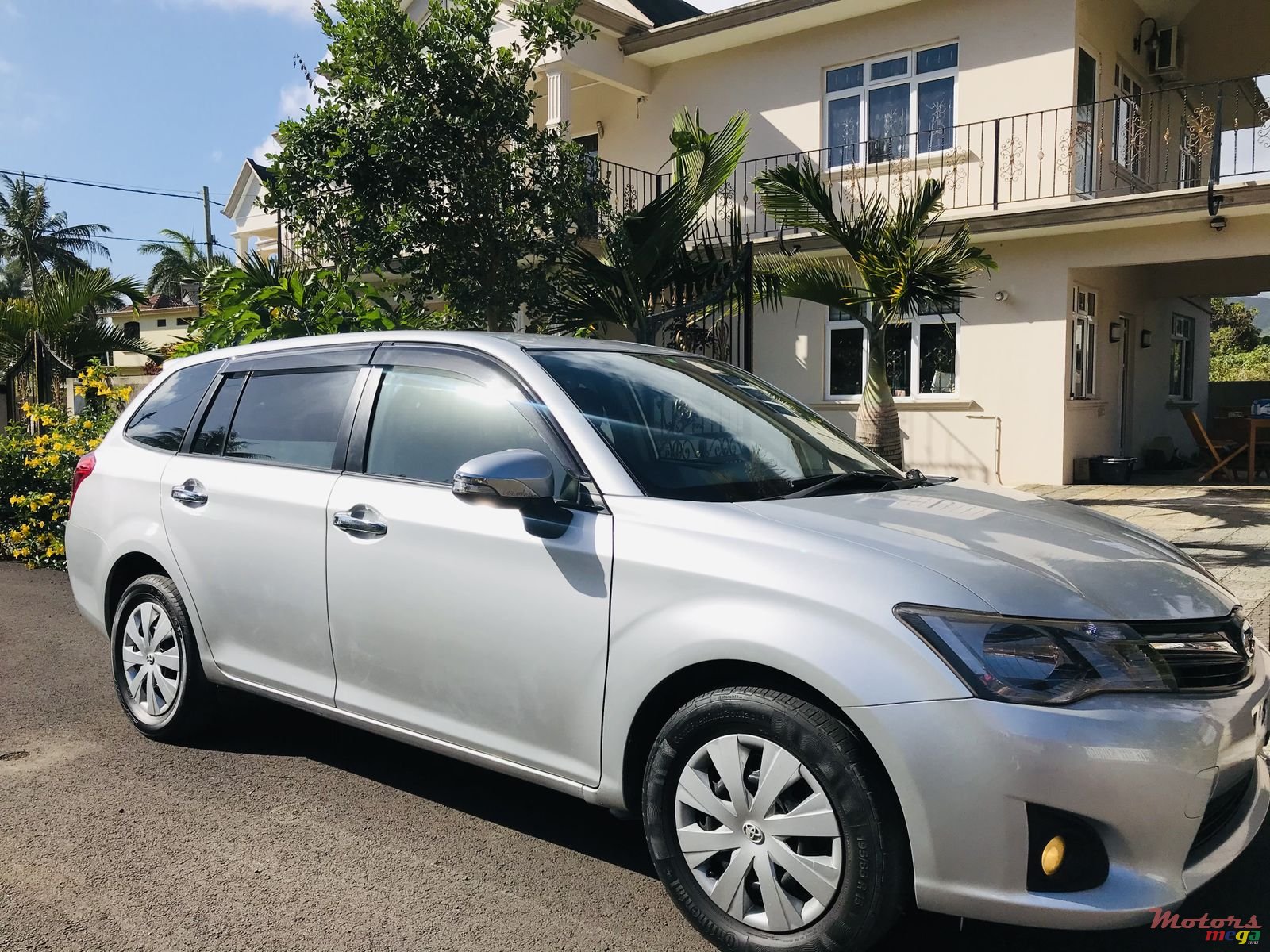 2012' Toyota Fielder photo #3