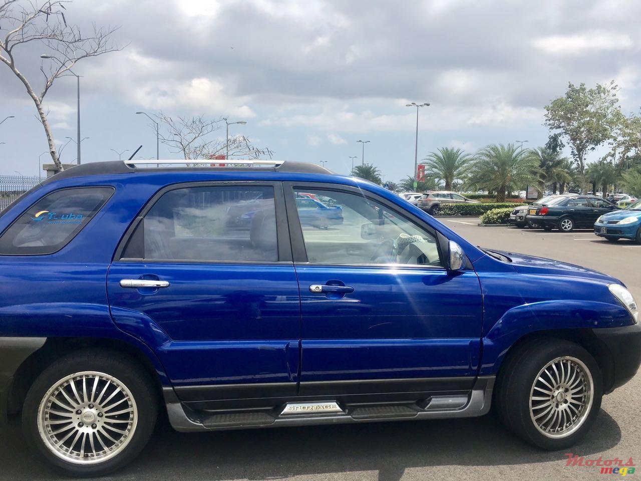 2005' Kia Sportage photo #1