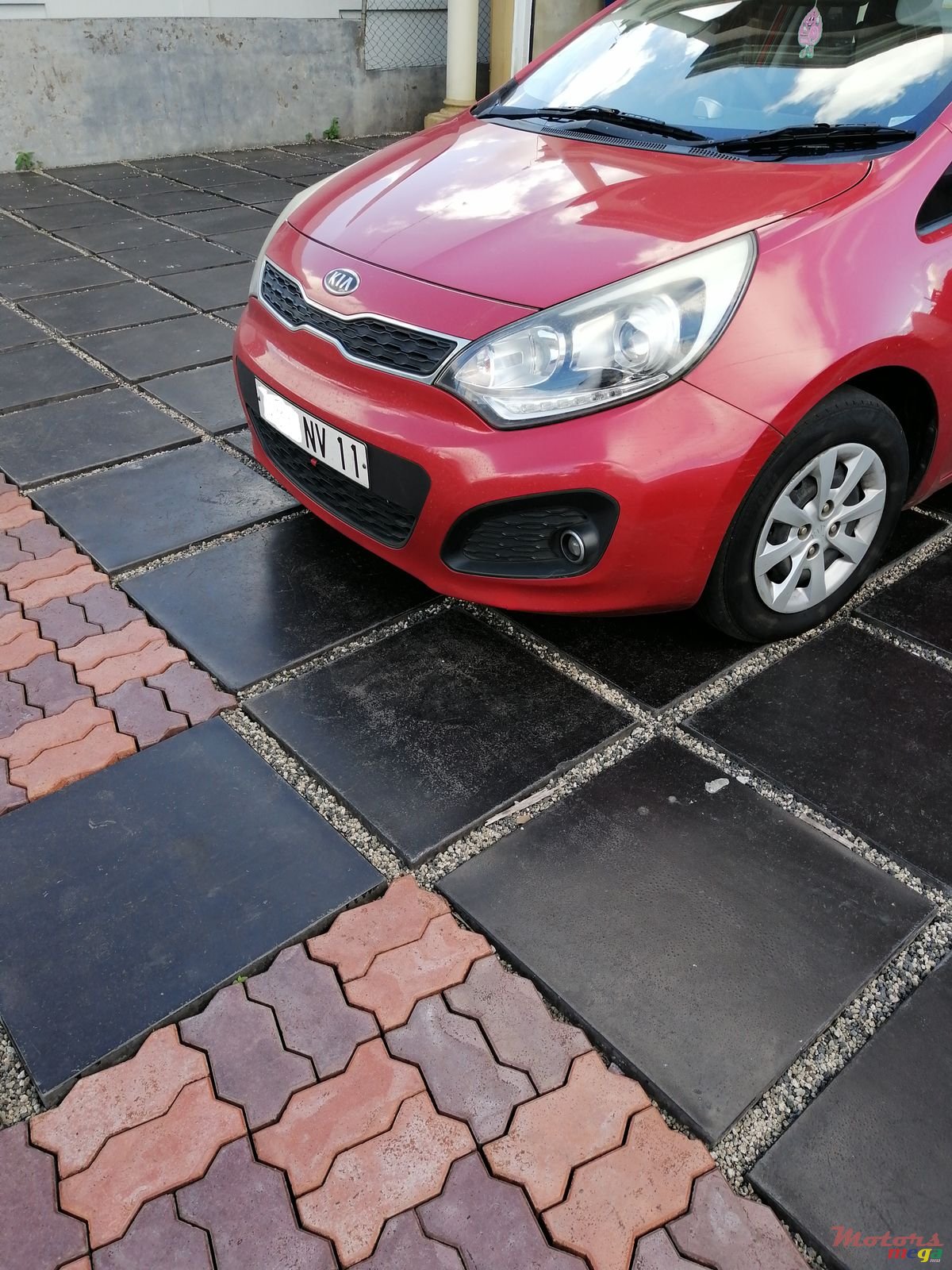 2011' Kia Rio photo #3