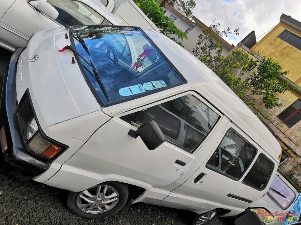 1988' Toyota Town Ace photo #1