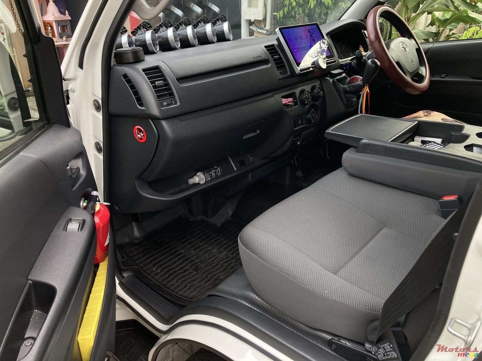 2025' Toyota photo #3