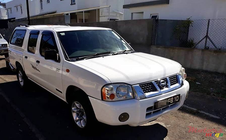 2010' Nissan Navara (2x4) call 54227164 photo #3