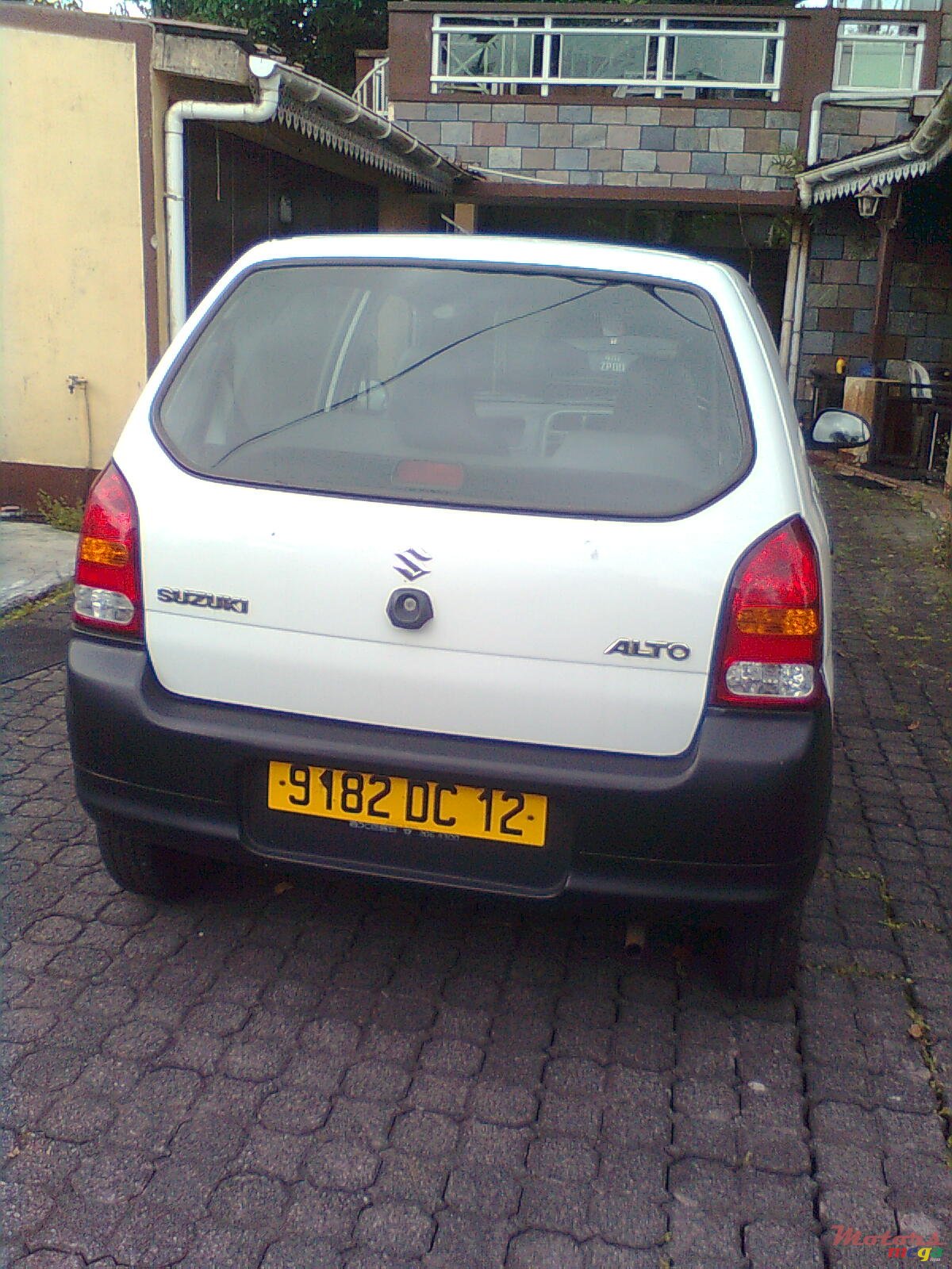 2012' Suzuki Alto photo #3