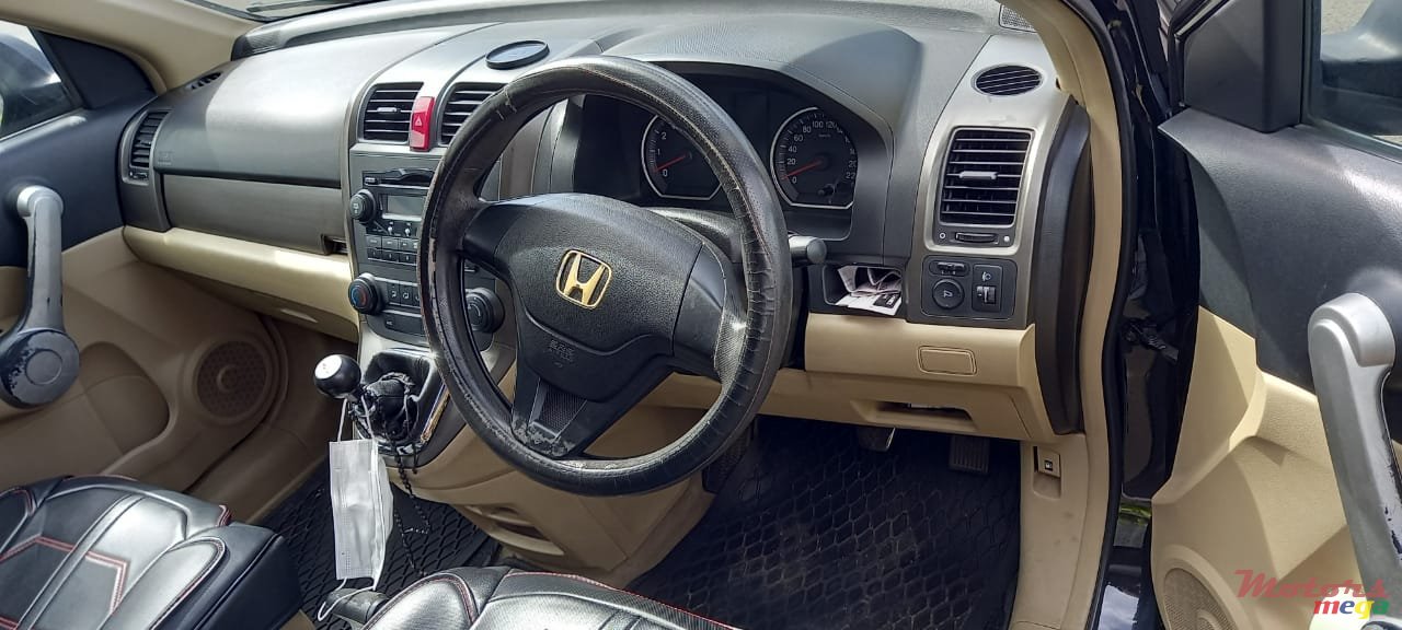 2007' Honda CR-V photo #3
