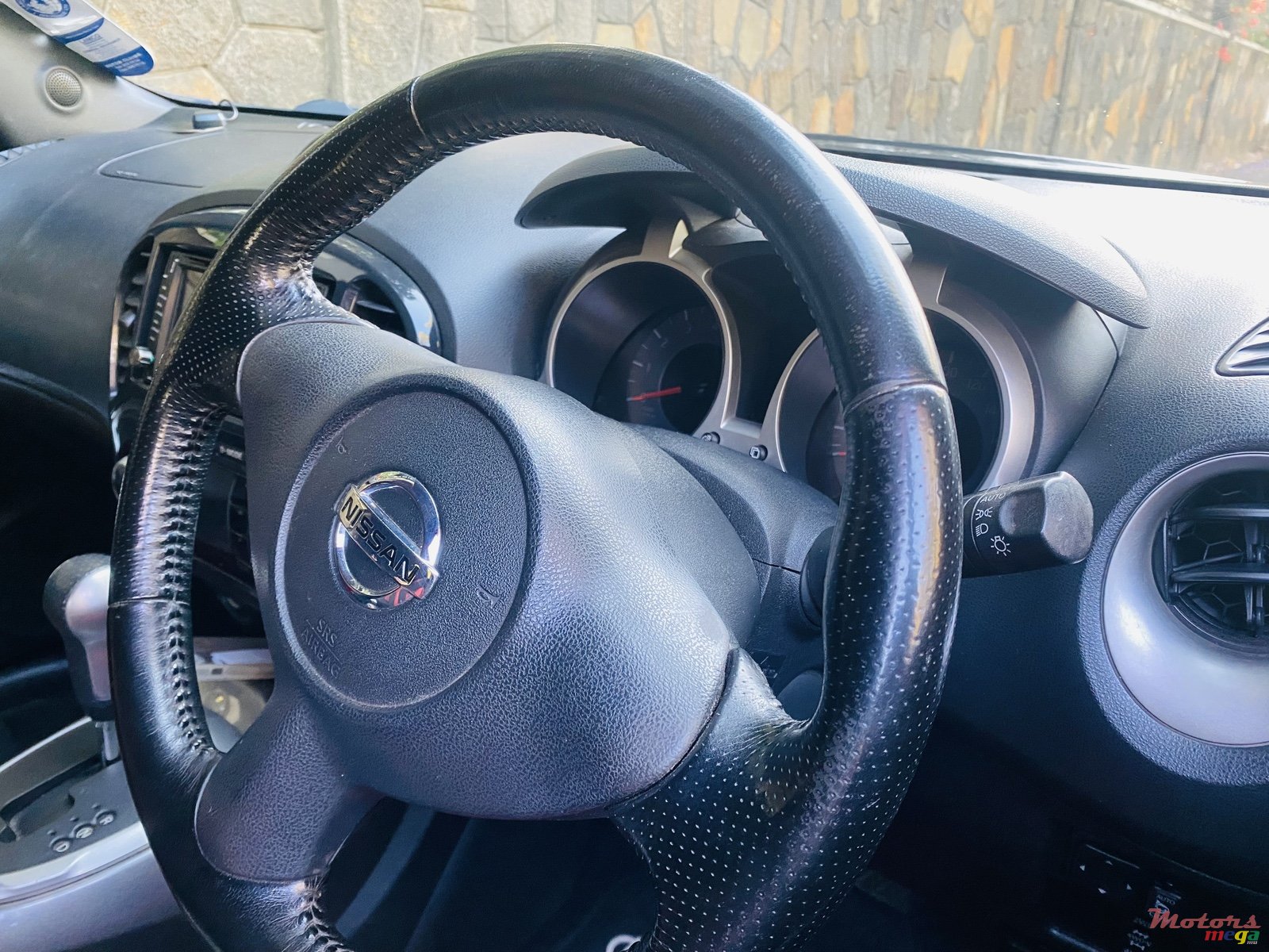 2013' Nissan Juke Turbo photo #2