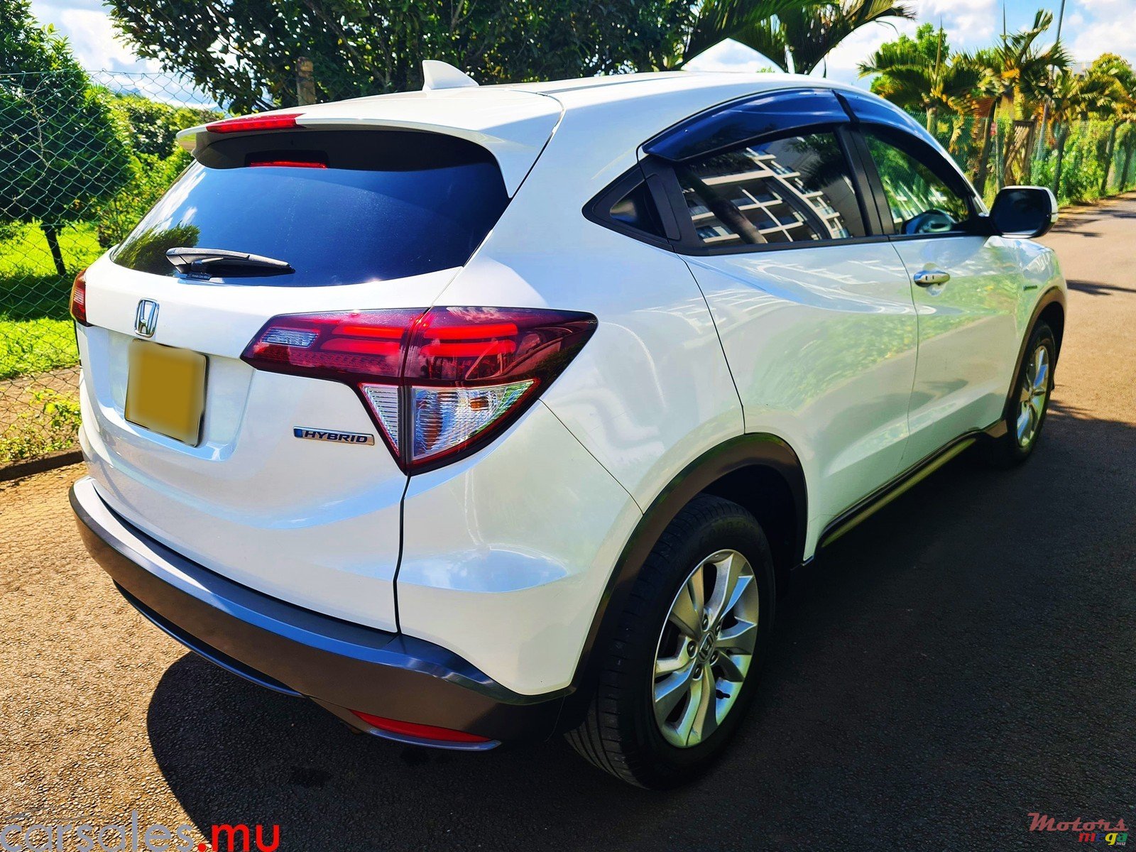 2014' Honda Vezel S 1.5 Hybrid photo #4