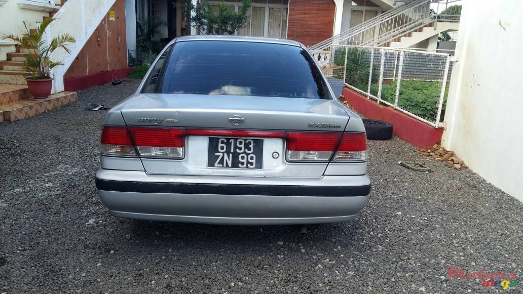 1999' Nissan B15 photo #2