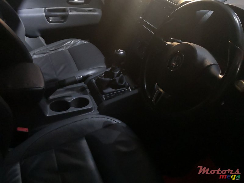 2014' Volkswagen Amarok bi turbo photo #4