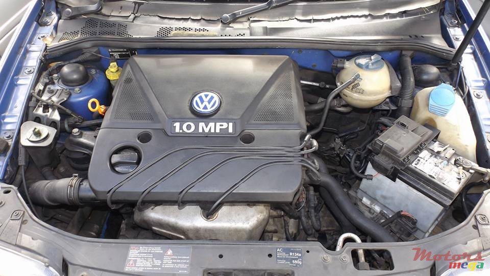 2002' Volkswagen Polo photo #7