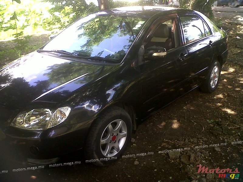 2001' Toyota Nze121 XLI Elegance photo #2