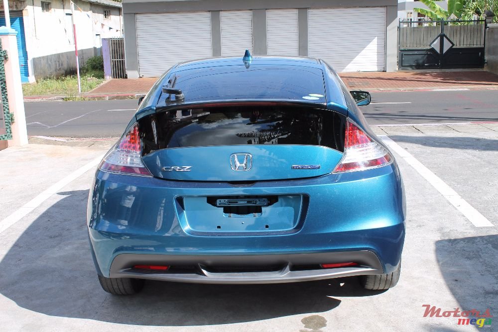 2010' Honda CR-Z photo #2