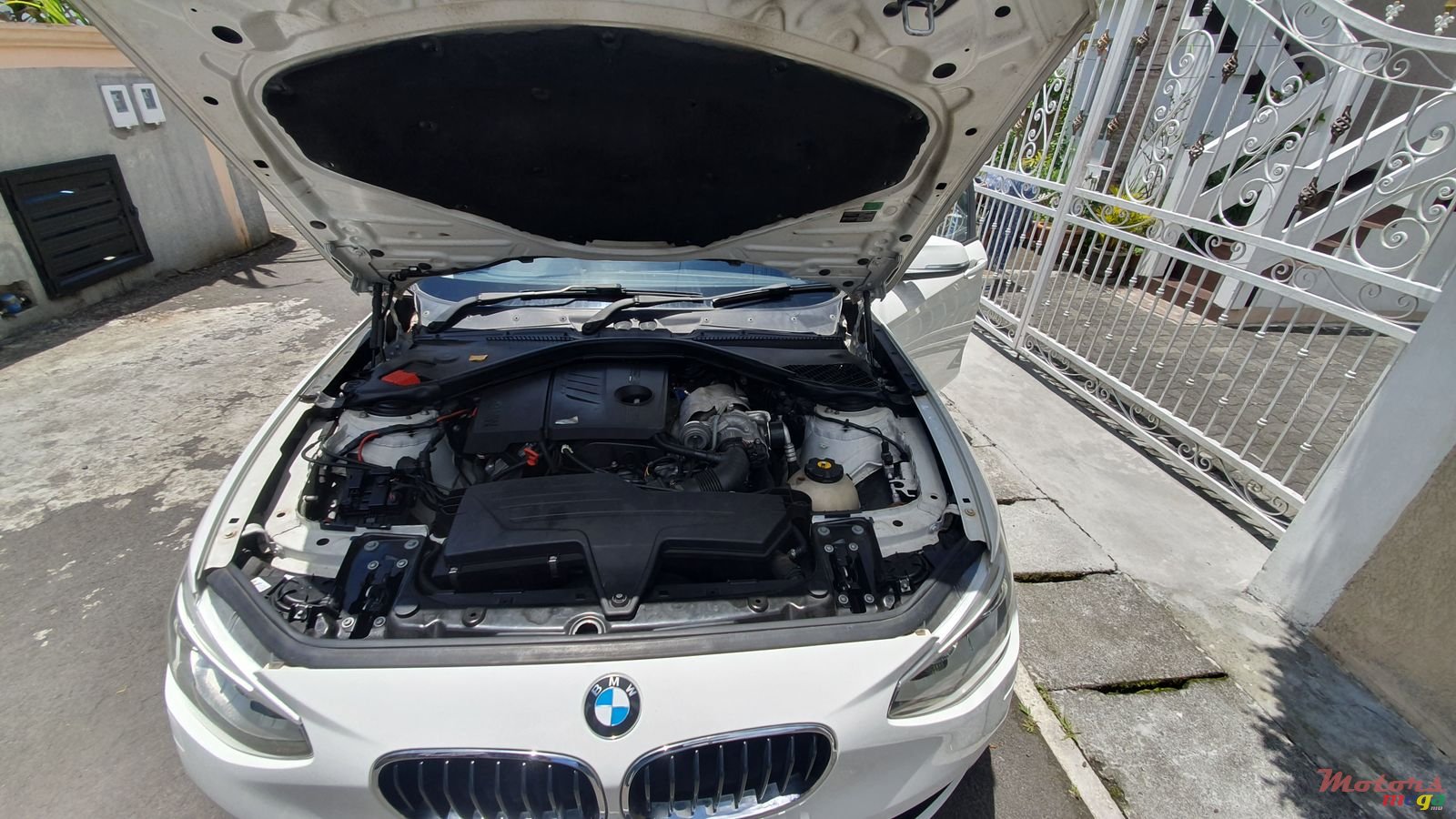 2012' BMW 116 116i Sport line photo #5