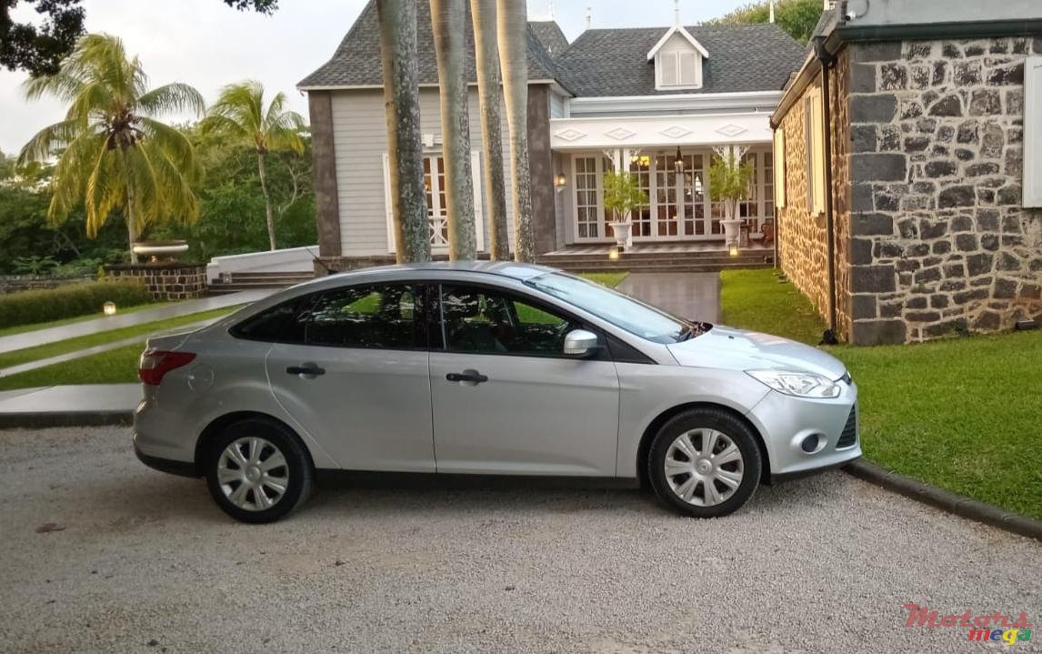 2013' Ford Focus photo #1