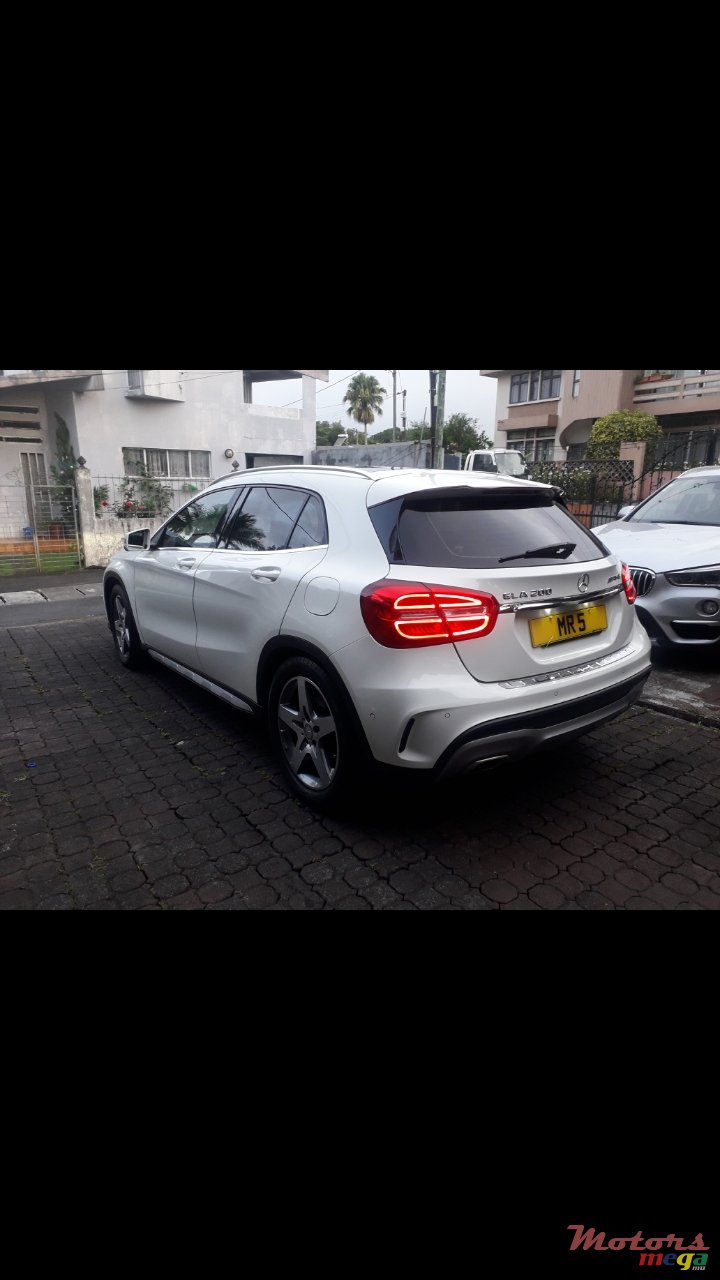 2017' Mercedes-Benz GLA-Class photo #4