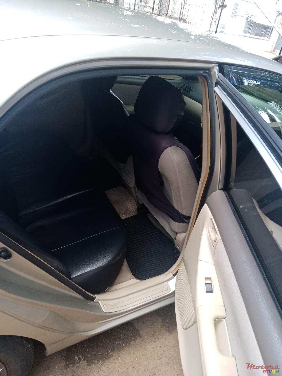 2002' Toyota Corolla photo #7