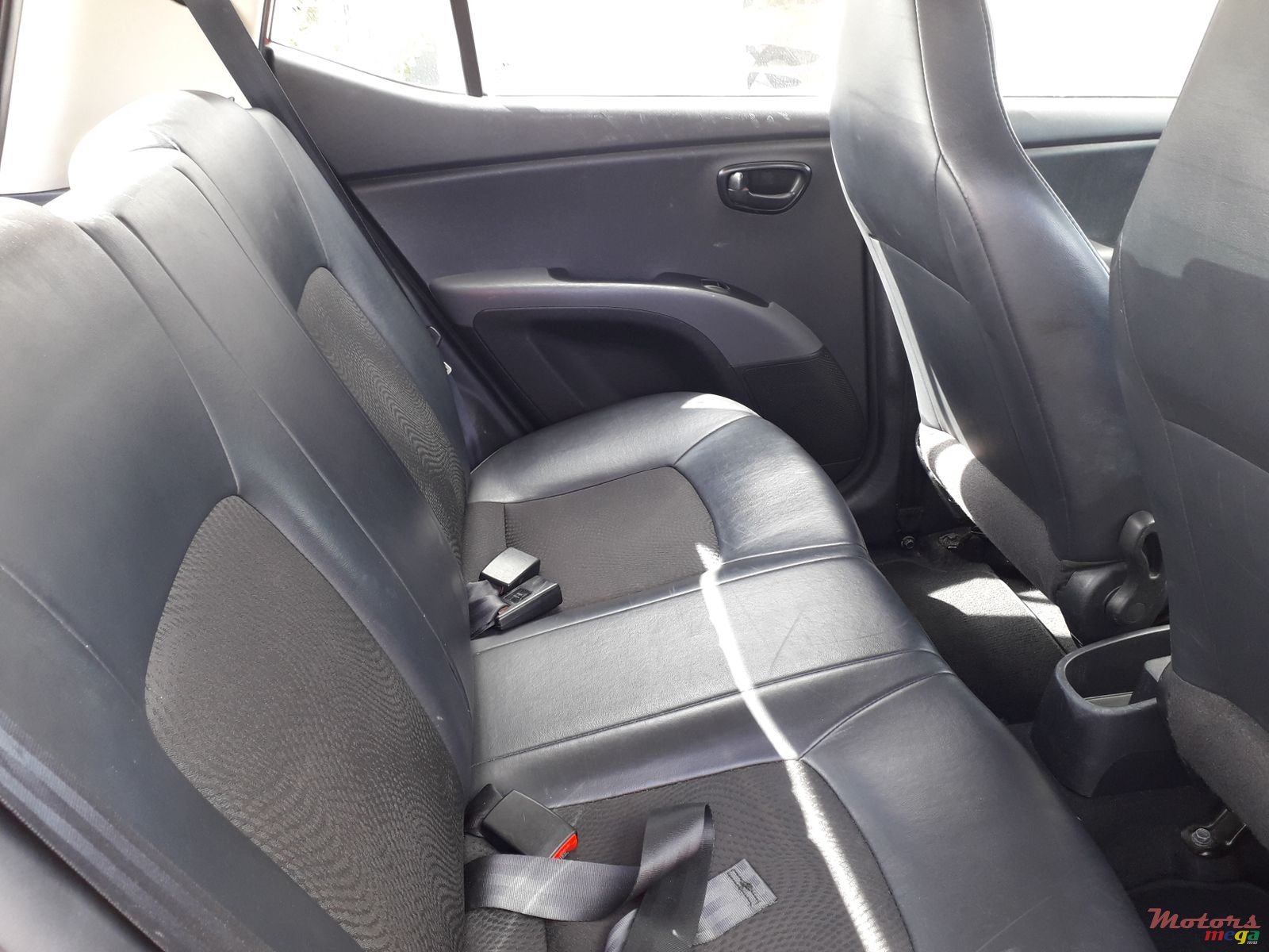 2015' Hyundai i10 Manual photo #4