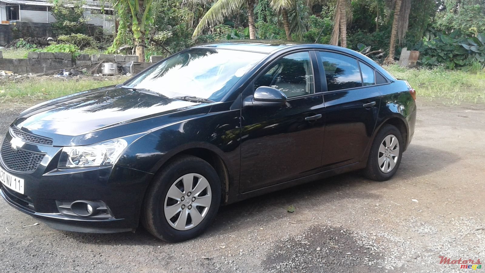 2011' Chevrolet Cruze photo #1