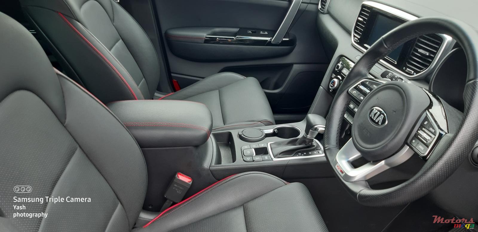 2019' Kia Sportage GT line photo #5