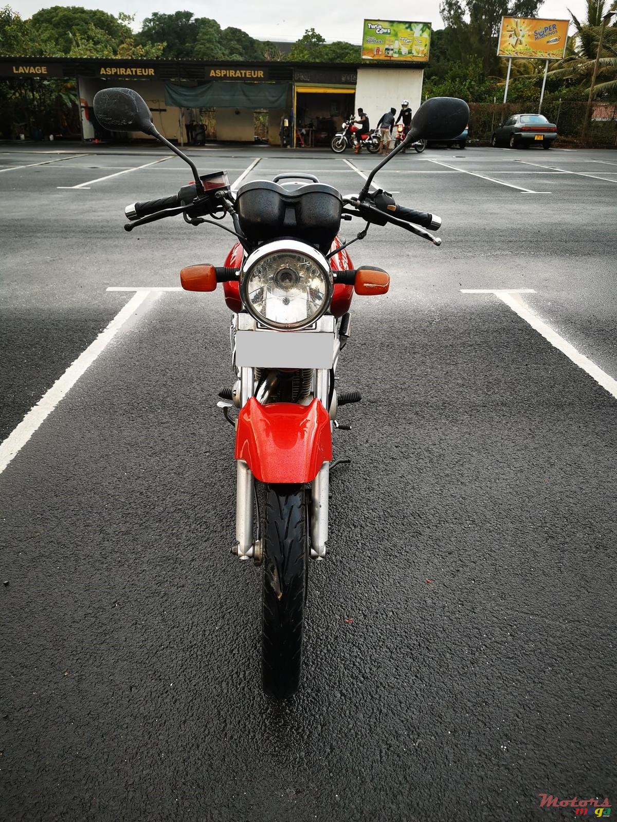 2014' Suzuki En125-2A photo #3