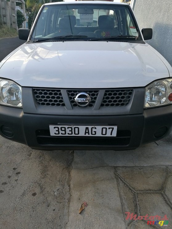 2007' Nissan Navara 2.7 photo #1