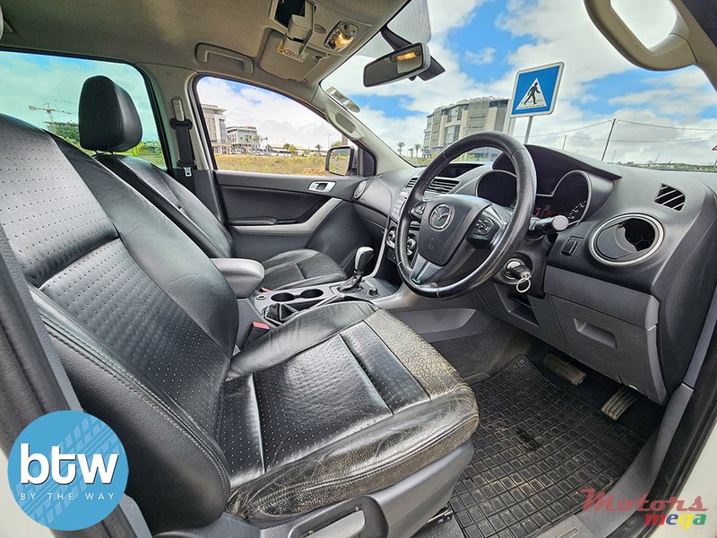 2019' Mazda BT-50 photo #5