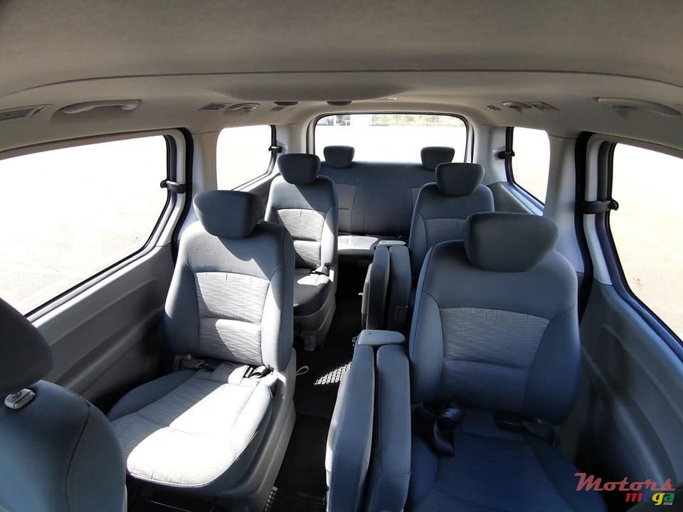 2016' Hyundai H-1 photo #5