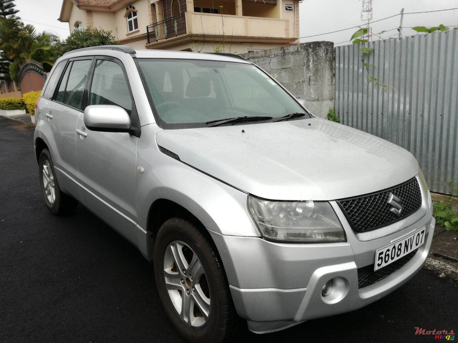 2007' Suzuki Grand Vitara photo #1