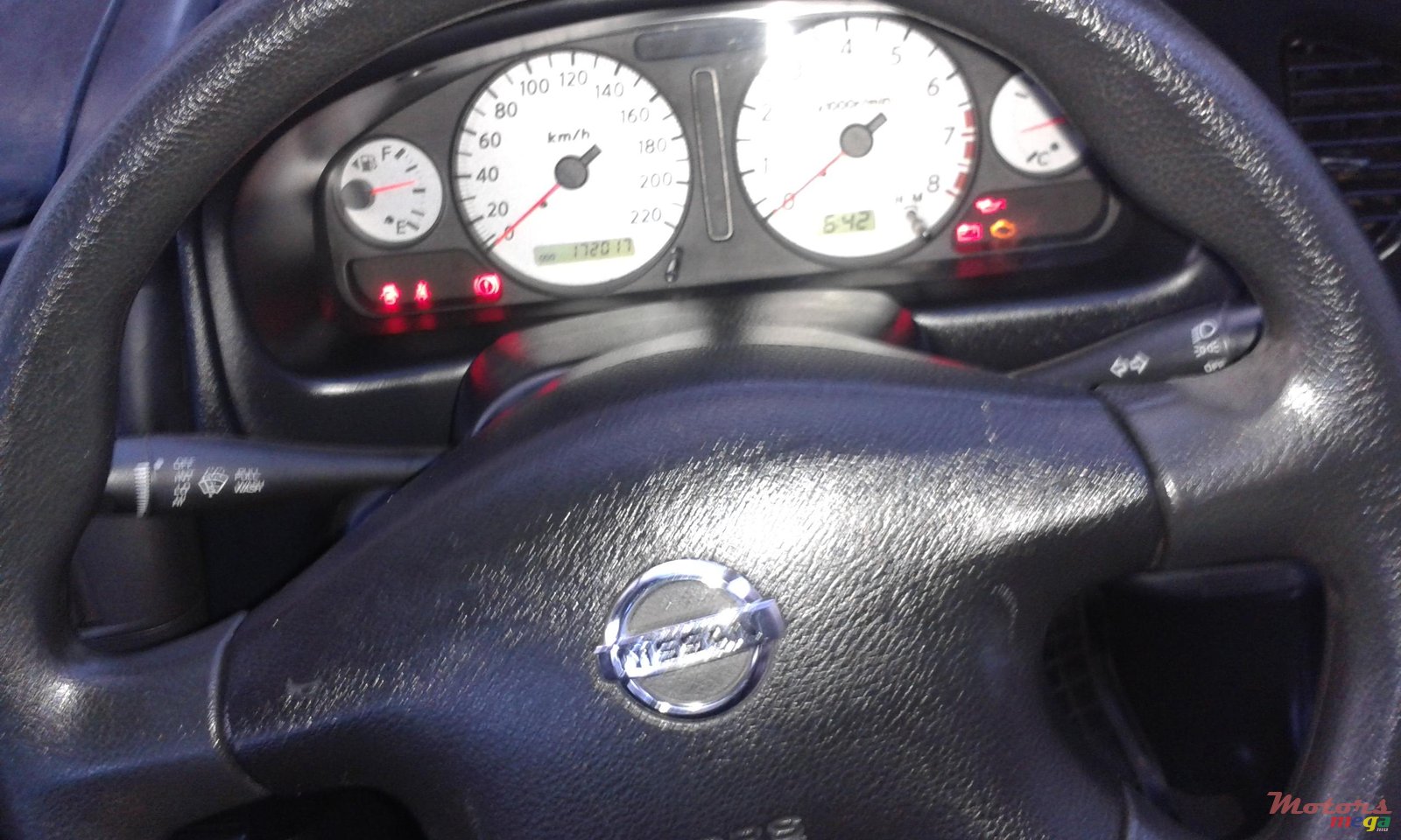 2005' Nissan photo #13